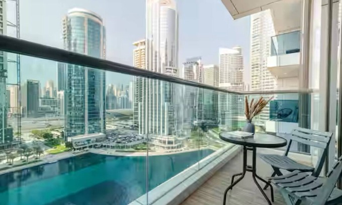 Jumeirah Lake Towers Apartment | ZenStay- Haven of tranquility and luxury in the Heart of Dubai