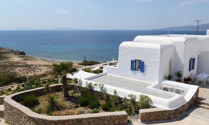 Agios Stefanos House | Zephyrus Apartment