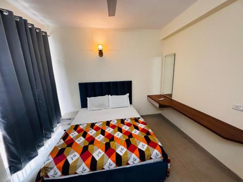 Mohangarh Apartment | ZOOMSTAY, Gomti Nagar Extension, Near Palassio Mall & Ekana Stadium, Lucknow