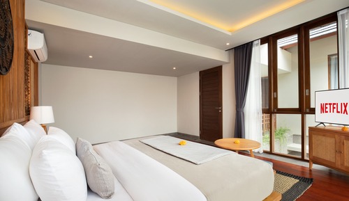 Grand 2 Bedroom Villa with Private Pool and Bath tub