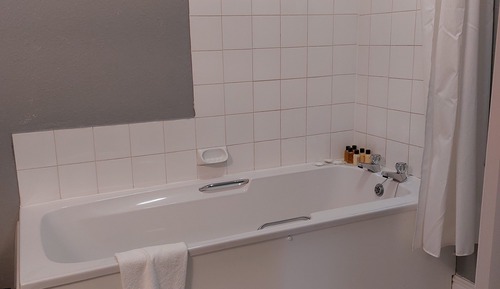 Family Room ((1 Double + 1 Single))