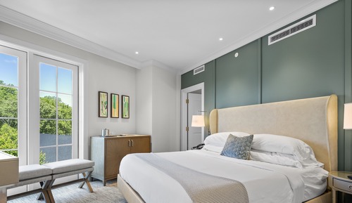 Standard Room, 1 King Bed