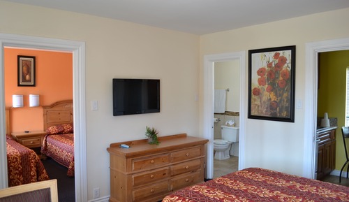 Family Room, 2 Bedrooms, Kitchen