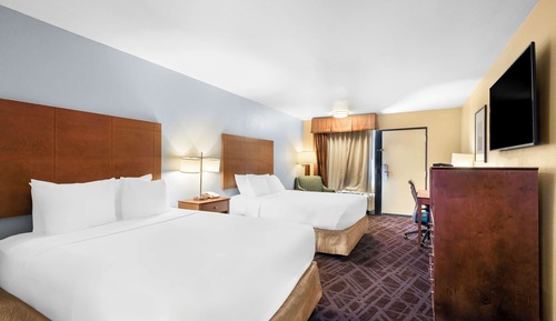 Standard Room, 2 Queen Beds, Non Smoking, Refrigerator & Microwave (Oversized Room)