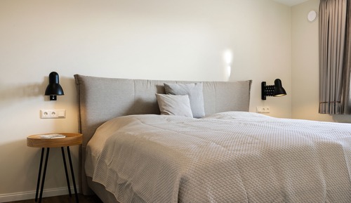 Deluxe Suite, 1 King Bed, Balcony