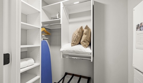 One Bedroom Apartment