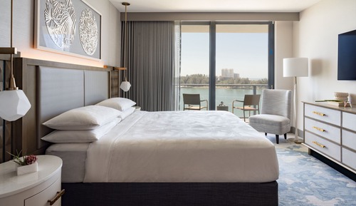 Room, 1 King Bed, Non Smoking, Balcony