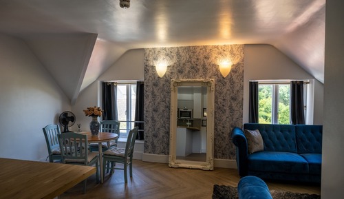 Deluxe Apartment, Garden View