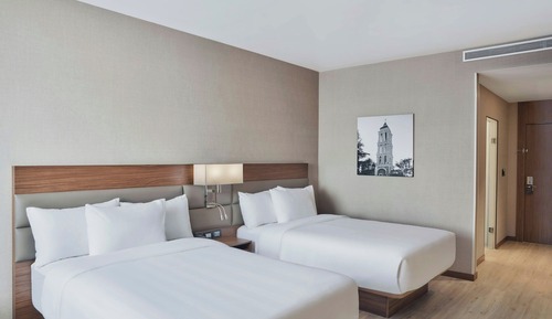 Room, 2 Double Beds, City View