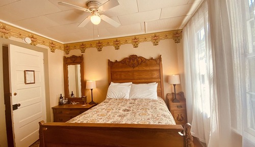 Redwood Creek Room