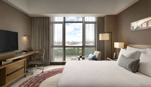 Deluxe Suite, 1 King Bed, Non Smoking