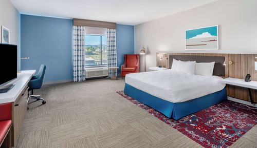 Room, 1 King Bed, Accessible, Bathtub
