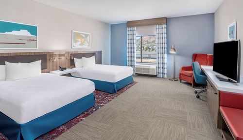 Room, 2 Queen Beds, Accessible, Bathtub