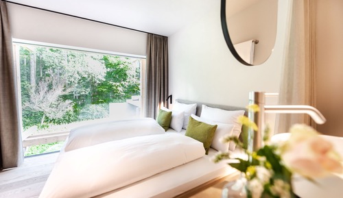 Suite, 1 King Bed with Sofa bed, Balcony