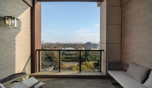 Deluxe Lake View Twin Room