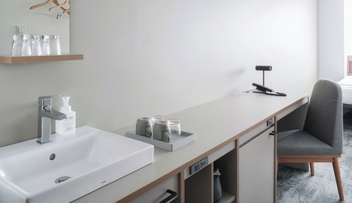 Standard Twin Room, Non Smoking (with shower booth)