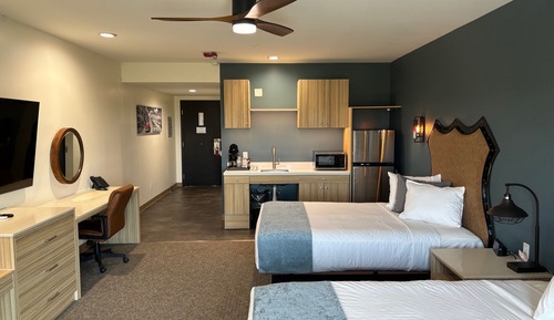 ADA Compliant Deluxe Single Room