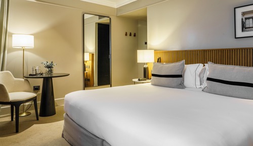 Room, City View (Style)