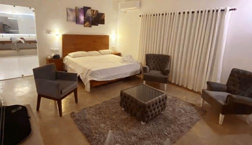 Comfort Double or Twin Room, 1 King Bed, Smoking, Beach View
