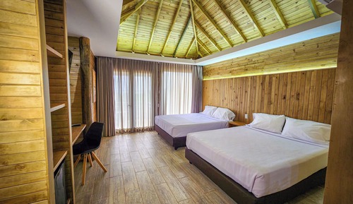 Deluxe Cabin, 1 Bedroom, Beach View