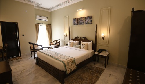 Club Room