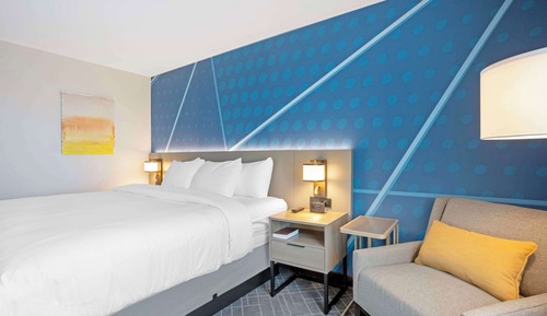 Standard Room, 1 King Bed, Non Smoking