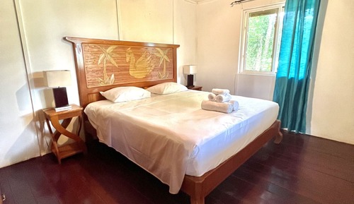 House, Sea View (Jungle)