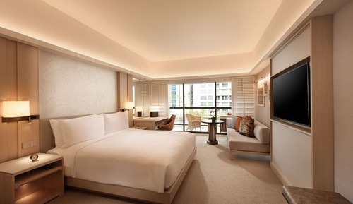 Premium Room, 1 King Bed, Balcony