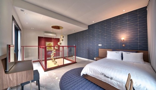 Room (Green (2nd floor private pool private)