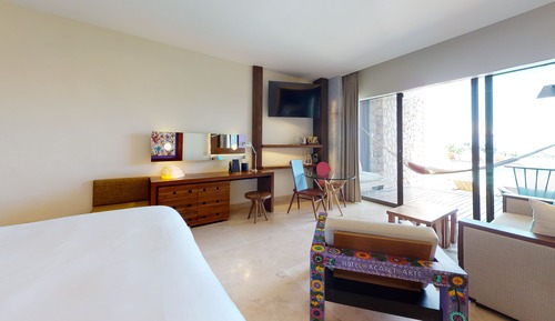 Swim Up Ocean Front Adults