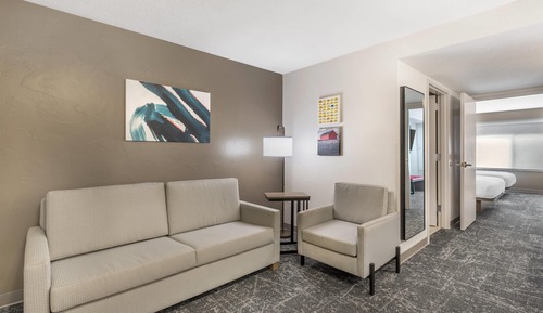 Suite, Multiple Beds, Non Smoking