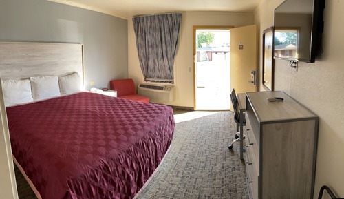Standard Room, 1 King Bed, Non Smoking