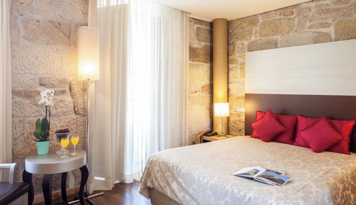 Superior Room, Jetted Tub