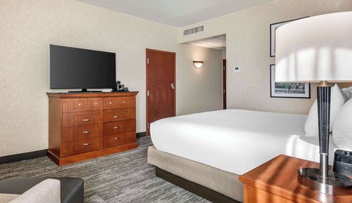 Deluxe Room, 1 King Bed, Refrigerator & Microwave (Upper Floor)