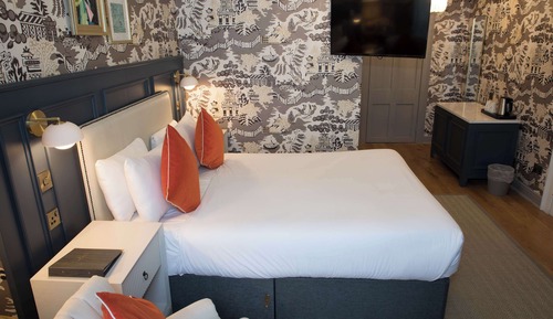 Standard Room (TRADITIONAL)