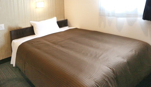 Single Room, Smoking