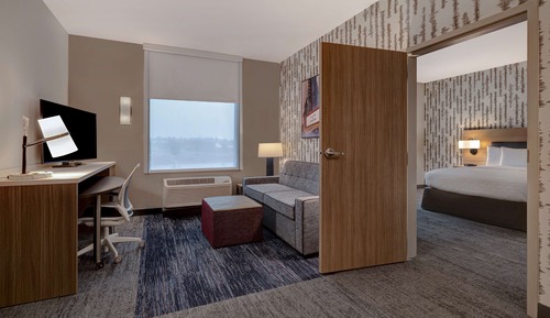 Suite, 1 King Bed, Accessible (Mobility & Hearing, Roll-in Shower)