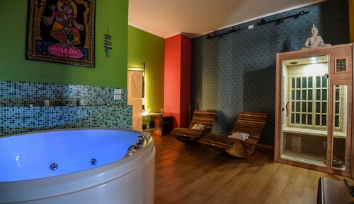 Luxury Suite