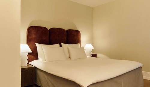 Deluxe Suite, Balcony