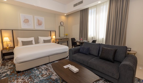 Superior Studio, 1 King Bed