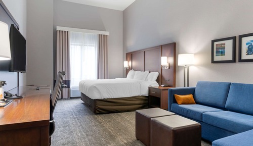 Standard Room, 1 King Bed, Accessible, Non Smoking