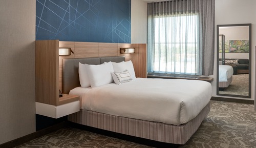 Suite, 1 King Bed