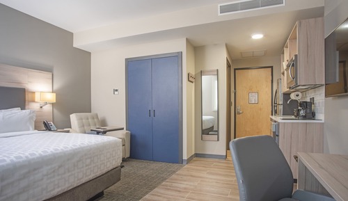Studio Suite, 1 Queen Bed