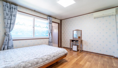 Basic Room, 3 Bedrooms (Boracay(Oceanview,group))