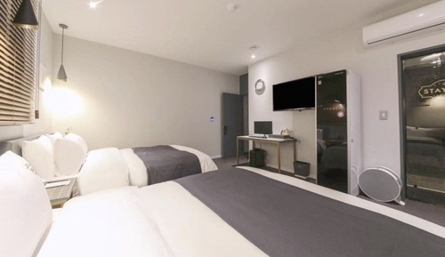 Premium Twin Room