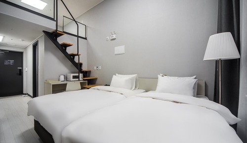 Room (Standard Twin)