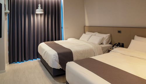 Trustful Double Twin