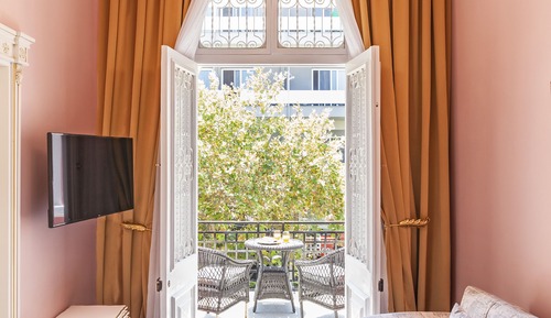 Executive Suite, Balcony