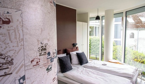 Apartment, 1 Bedroom, Courtyard View