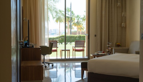 Deluxe Room, 1 King Bed (Beach Access)